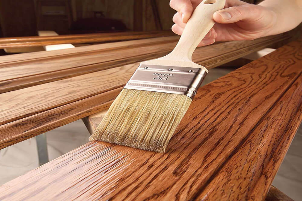 Sơn gỗ là loại sơn công nghiệp được chế biến theo nhiều màu sắc đa dạng