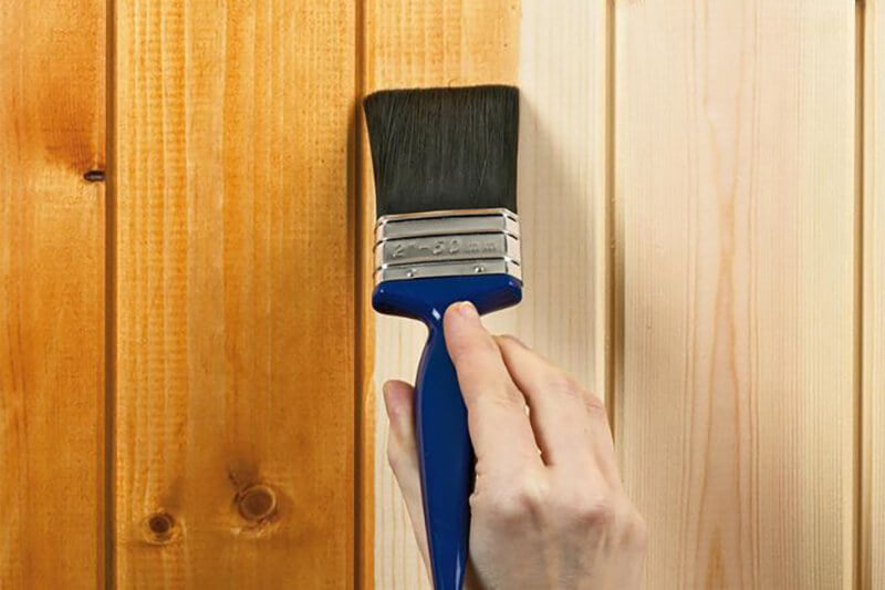 Sơn Vinyl là dòng sơn gỗ được ứng dụng phổ biến trong ngành nội, ngoại thất và thủ công mỹ nghệ gỗ hiện đại