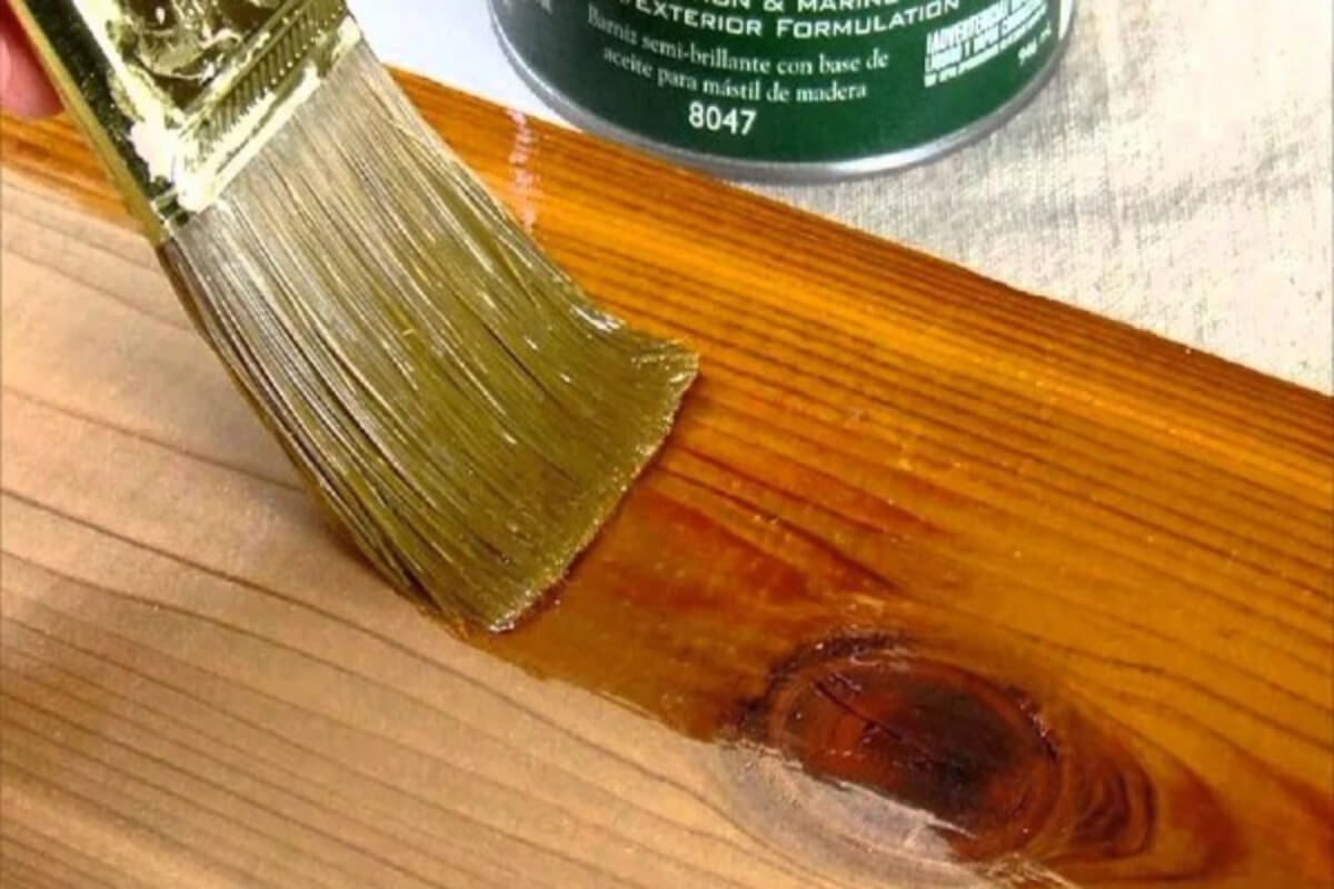 Sơn Alkyd là sơn gốc dầu sử dụng trong các công trình yêu cầu cao về mặt mỹ quan và bền bỉ