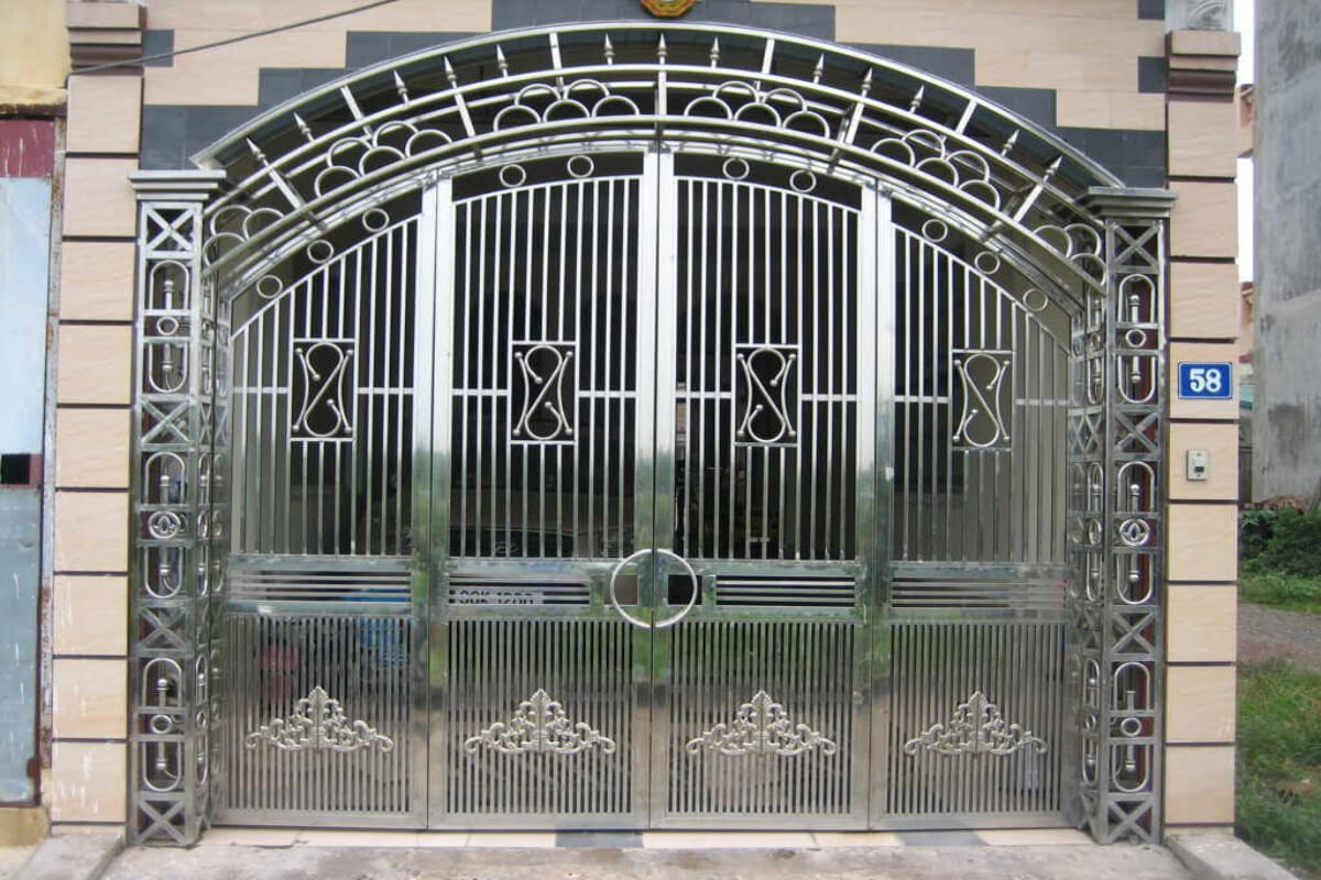 Mẫu cổng inox đẹp giúp bảo vệ công trình hiệu quả